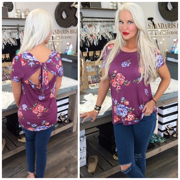 Tops - LAST 1! 💕 Short Sleeve Tie Back Top!
